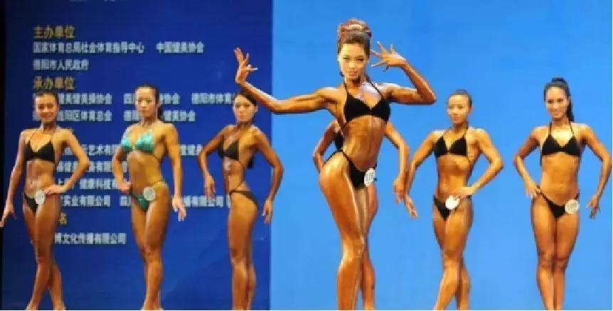 飞驰人生赛车的地点,飞驰的人生免费在线观看