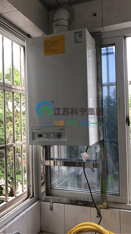 高层小户型暖气片安装,精装房明装暖气片实例