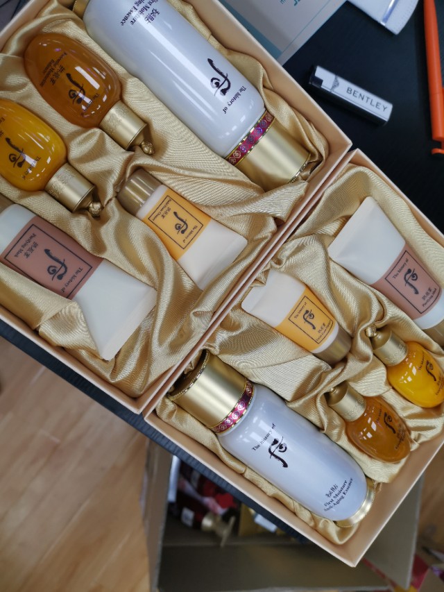 90后创业市场,跨境电商怎么做化妆品的销售工作