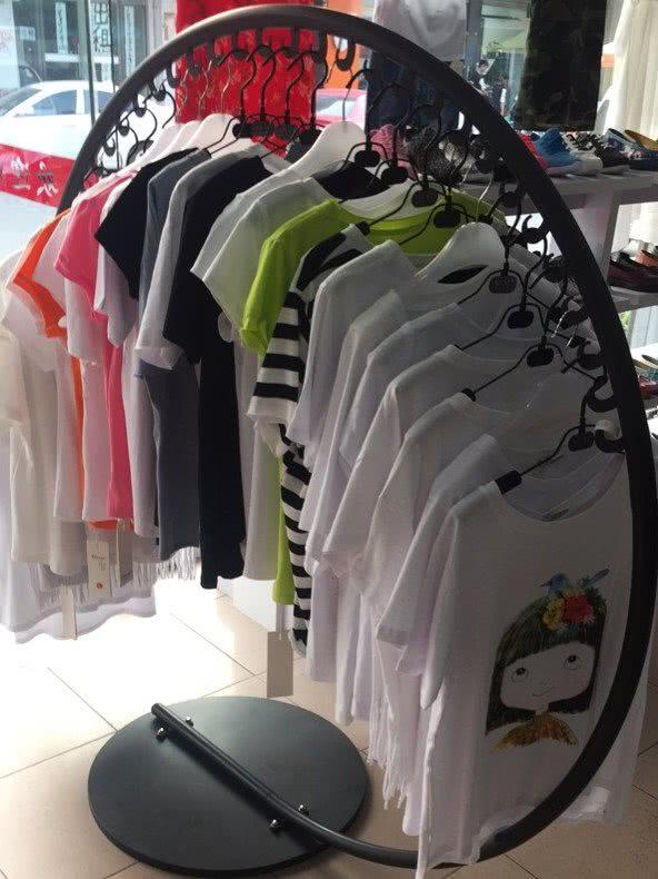 开服装店一年5万回本,投资8万的实体店一年赚50万