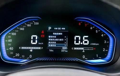 全系四缸，油耗3毛，结实耐用——悦纳