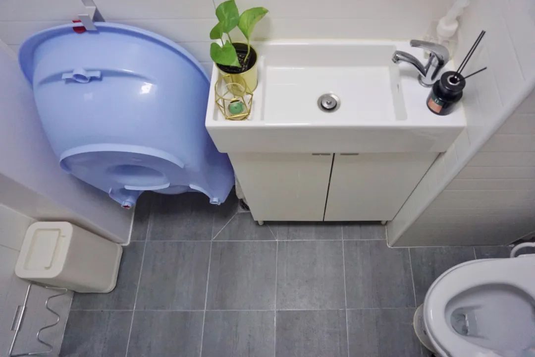 44㎡住三代人，采光差、厨房小都被解决，她家的空间榨干术太绝