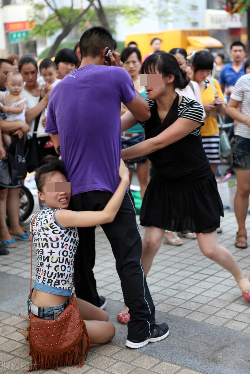 正确应对持刀歹徒,当遇到持刀歹徒该如何防身