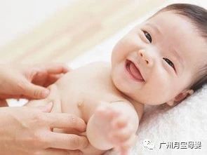 如何给小婴儿做抚触,怎样给婴儿抚触按摩