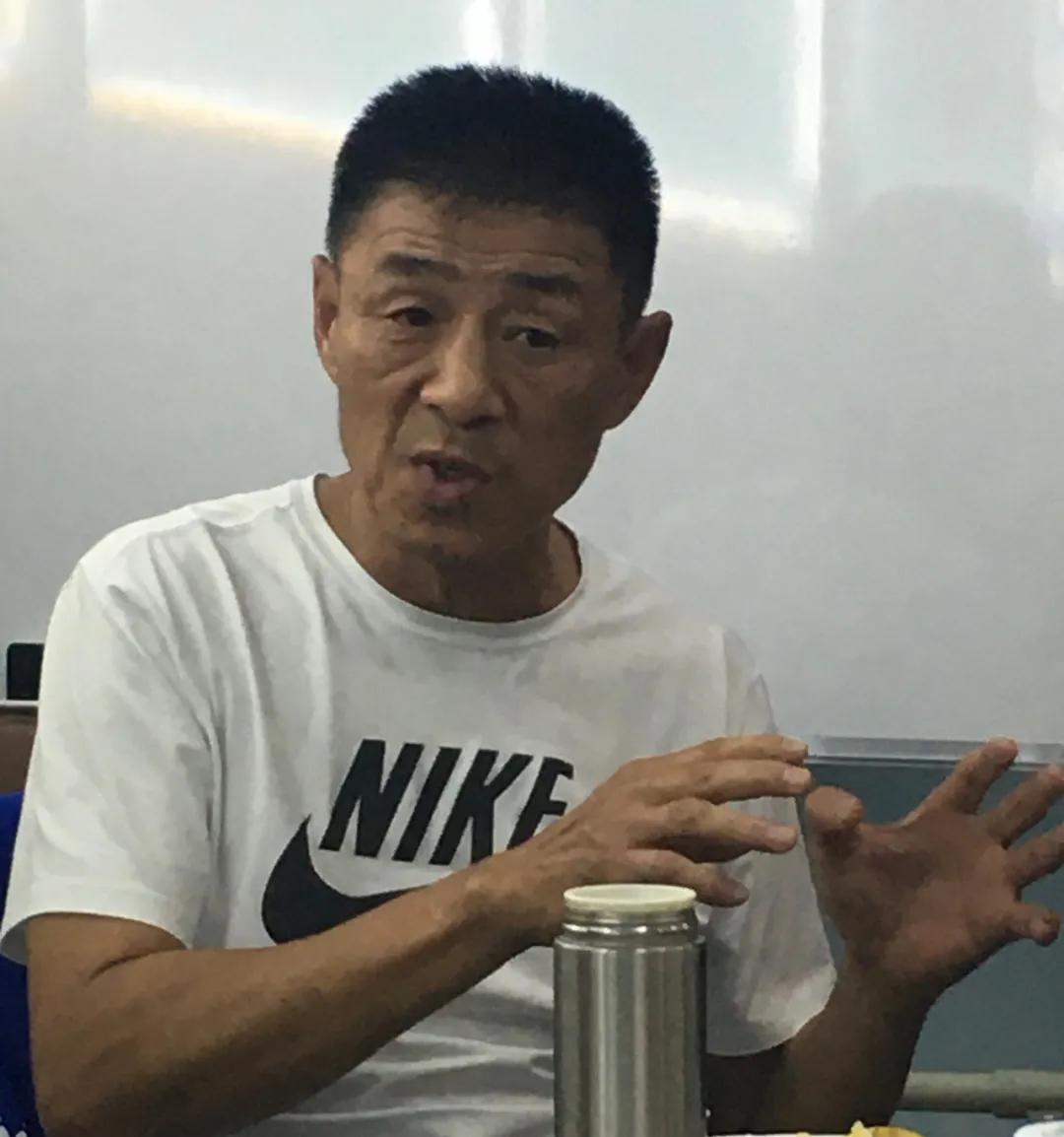 扬州青少年足球队员,扬州专家