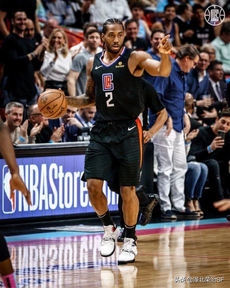 伦纳德47分15篮板10助攻三双,快船胜湖人洛城德比伦纳德三双