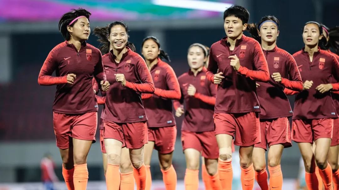 今晚为中国女足喝彩,为河南女足加油