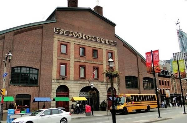 加拿大多伦多旅游购物攻略 (多伦多圣劳伦斯市场周日休息)
