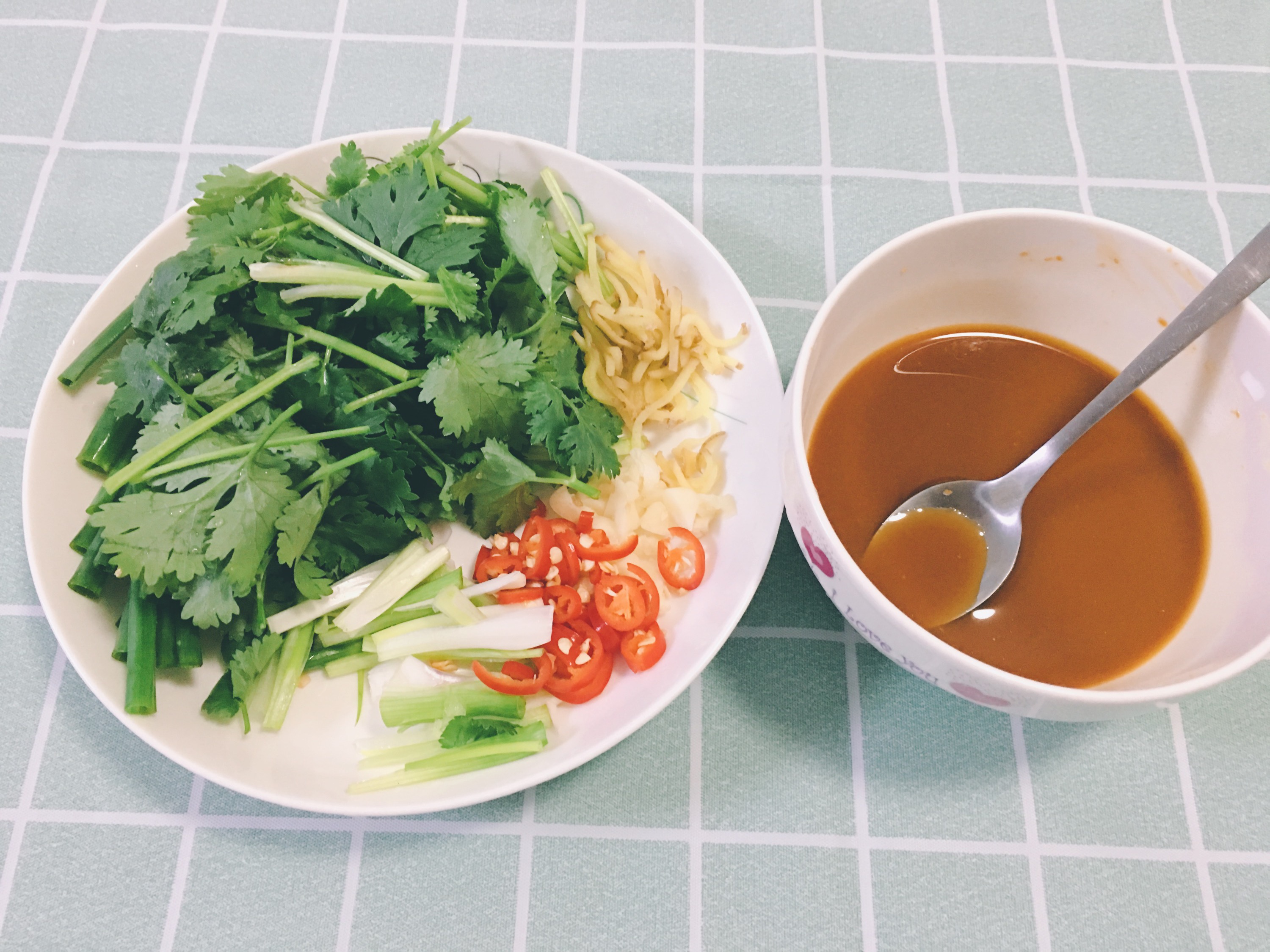 花甲和花蛤哪种好吃,爆炒剥壳花蛤的正宗做法