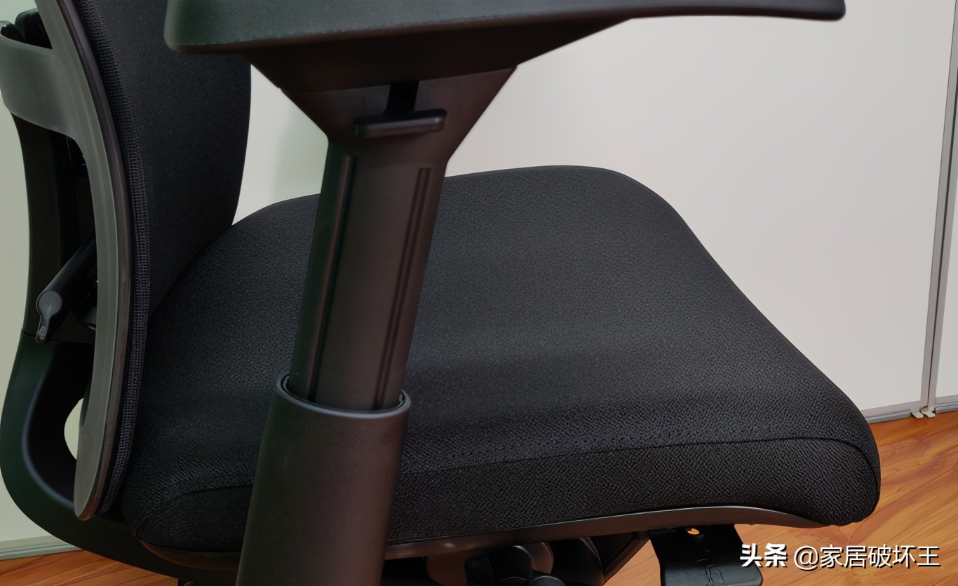 赫曼米勒人体工学椅怎么选,赫曼米勒工学椅