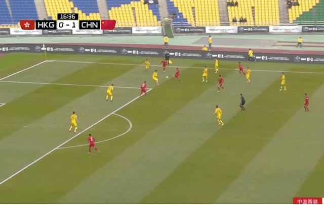 2-0！中国足球终于赢了，结束6场不胜尴尬，送对手东亚杯9连败