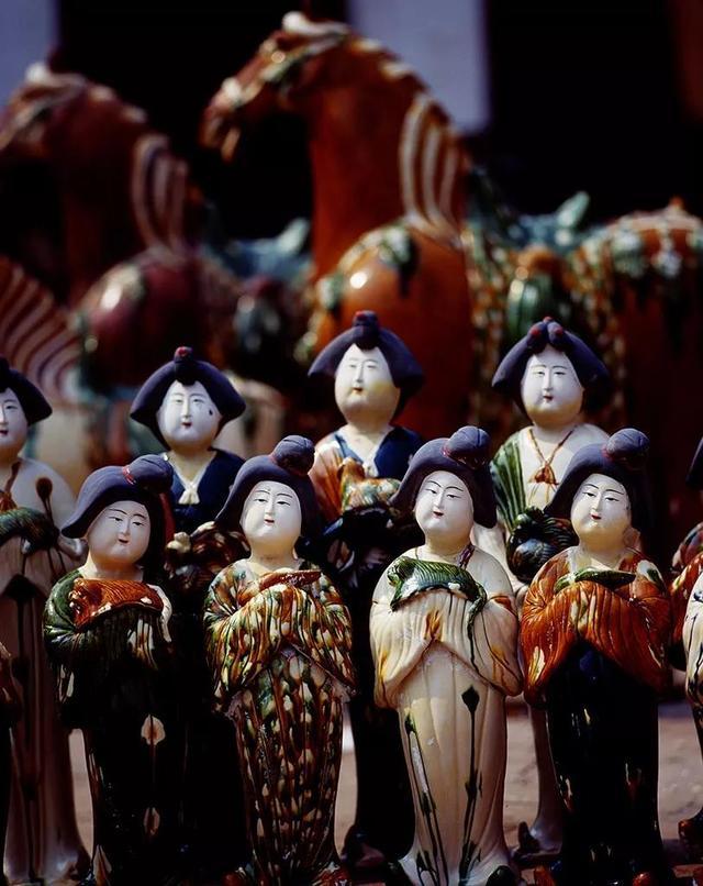 唐三彩有什么文化意义,唐三彩的特点艺术价值