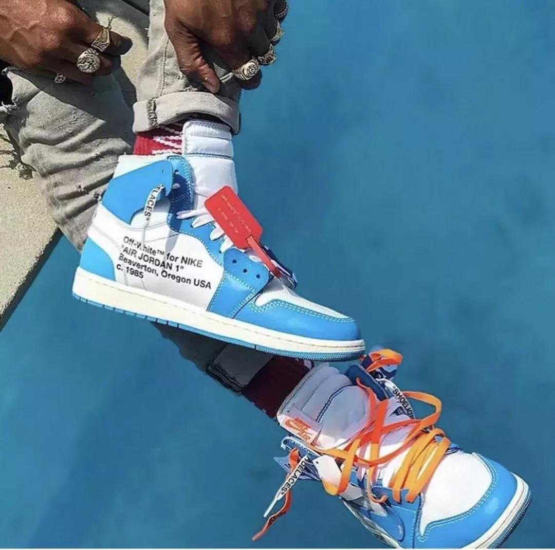 圣诞节怎么哄女友开心,圣诞节跟女友怎么过才开心