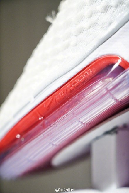 全掌zoom变一半就敢叫新科技的Alphadunk还不如䨻版本的驭帅13