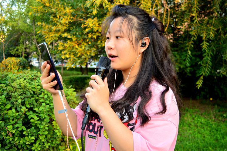 有线话筒也能移动使用，麦拉达Q3麦克风，主播K歌样样行