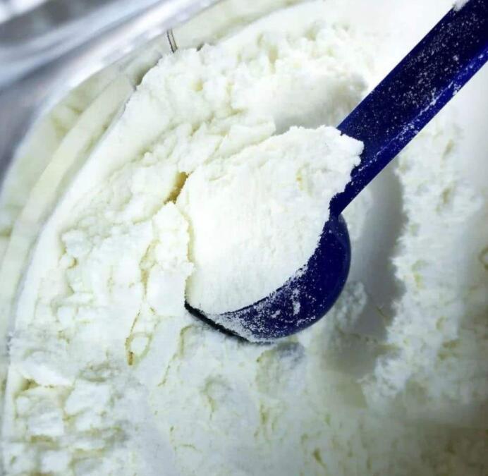 宝宝冲奶粉过程完整版,如何冲奶婴儿才不会胀气