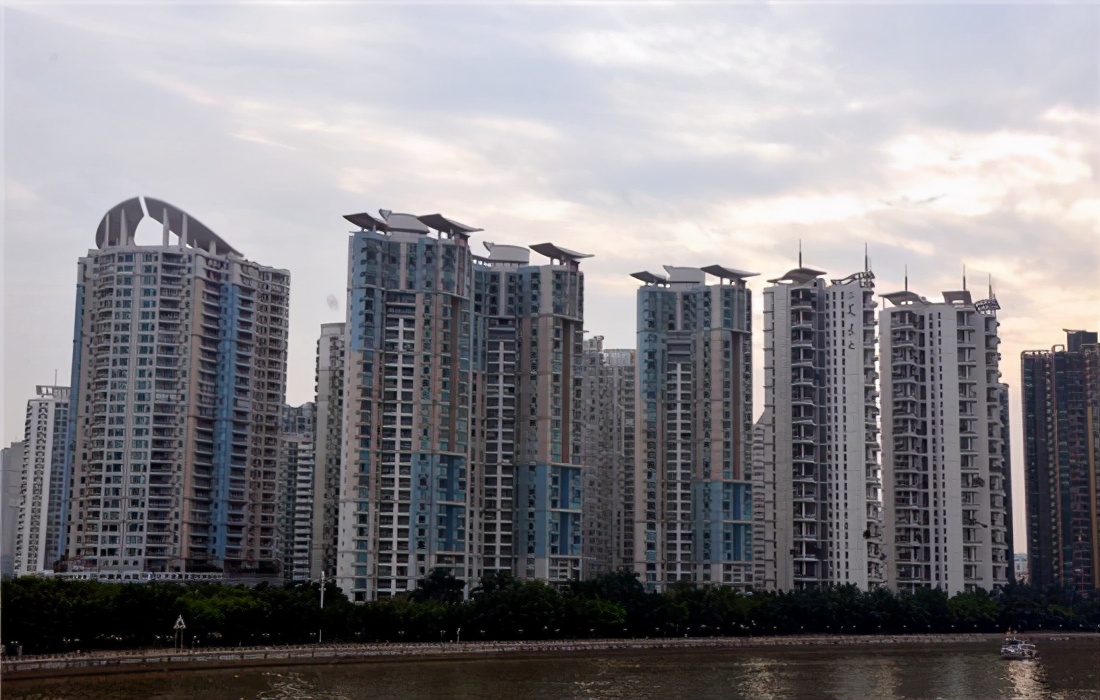 出门之前抹油,出门之前嘴上抹点油