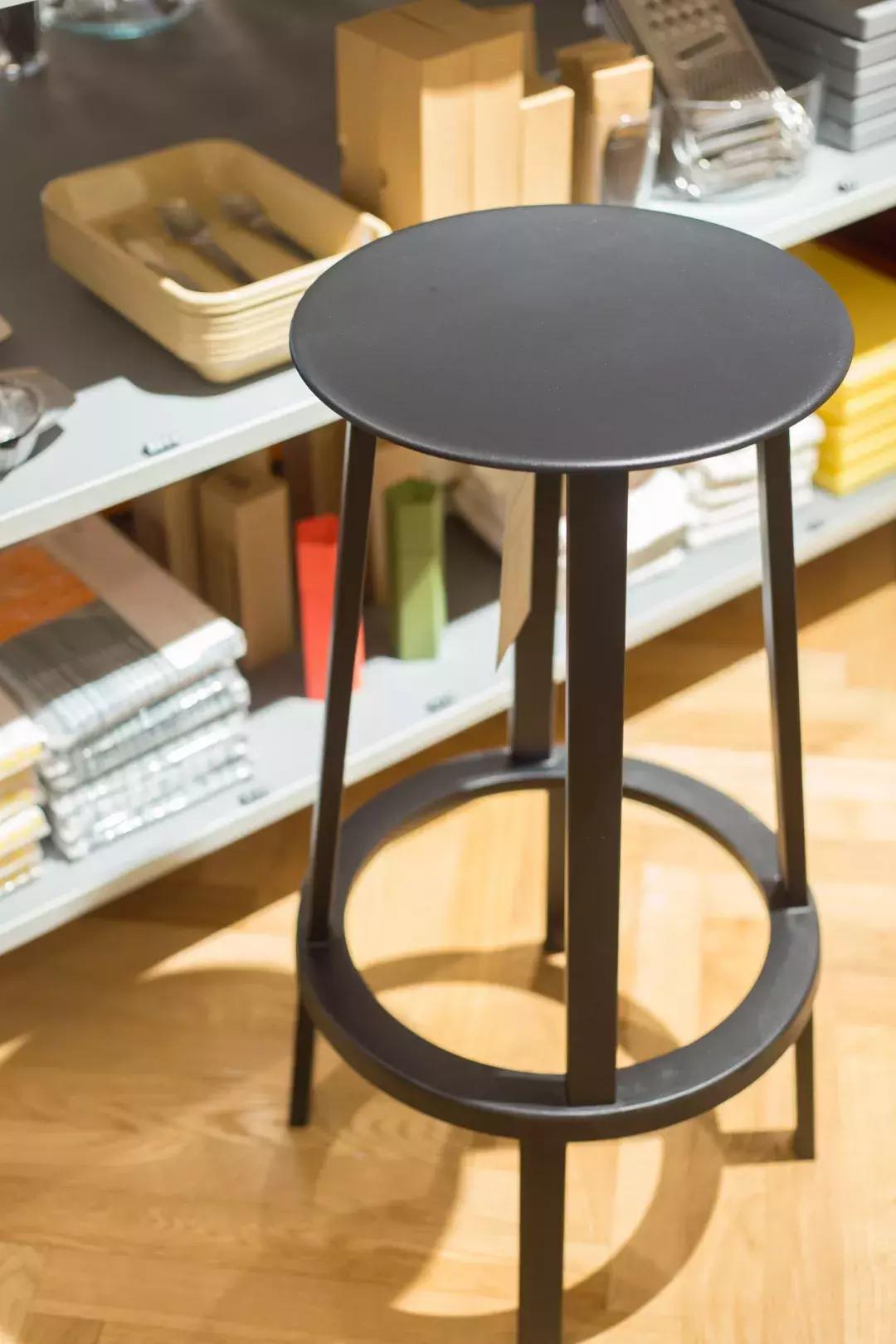 HAY,也许你根本不要那么多,一个微笑的弧线就够了