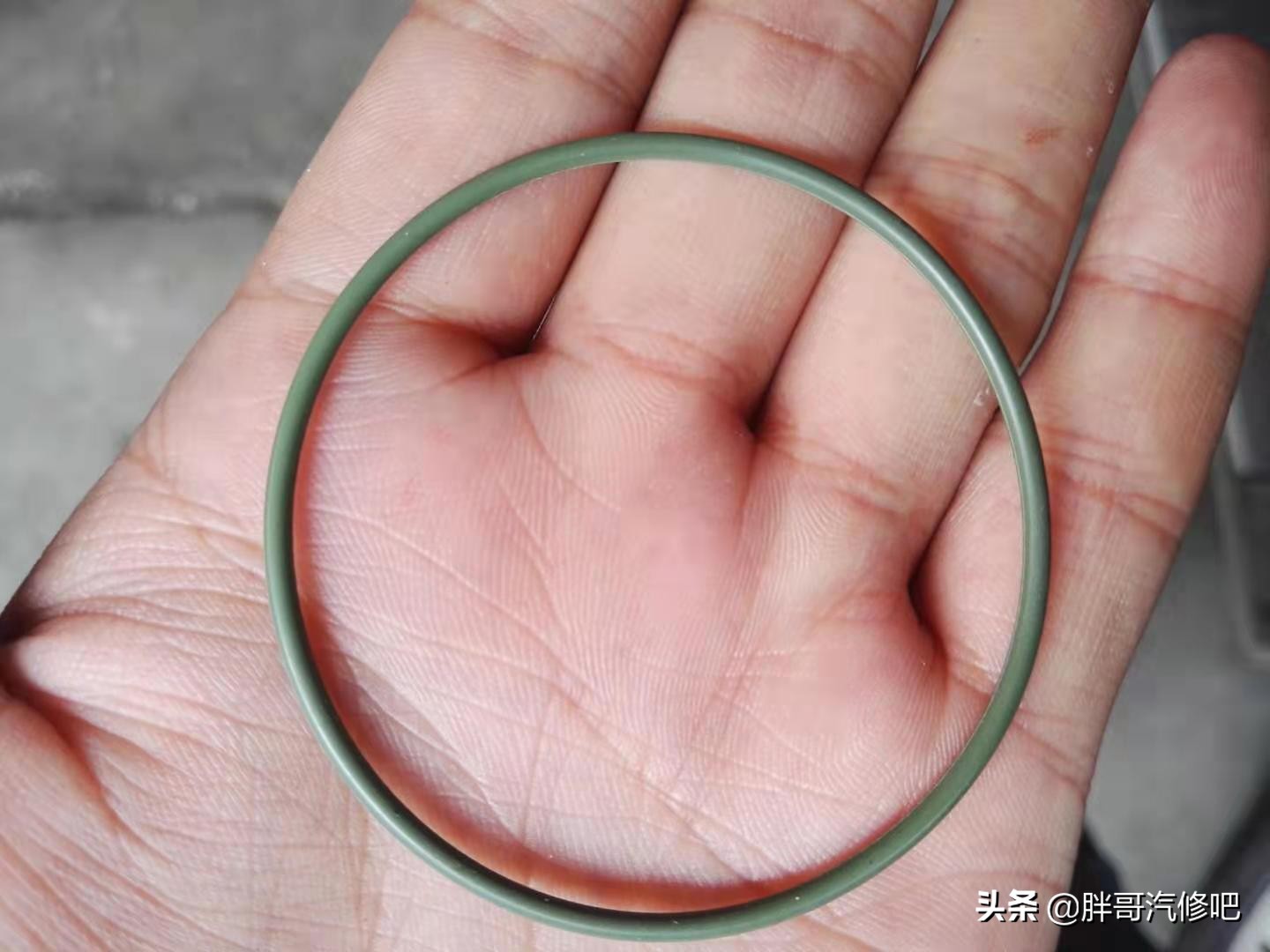 奥迪更换碳罐电磁阀要不要匹配,奥迪发动机漏油到火花塞