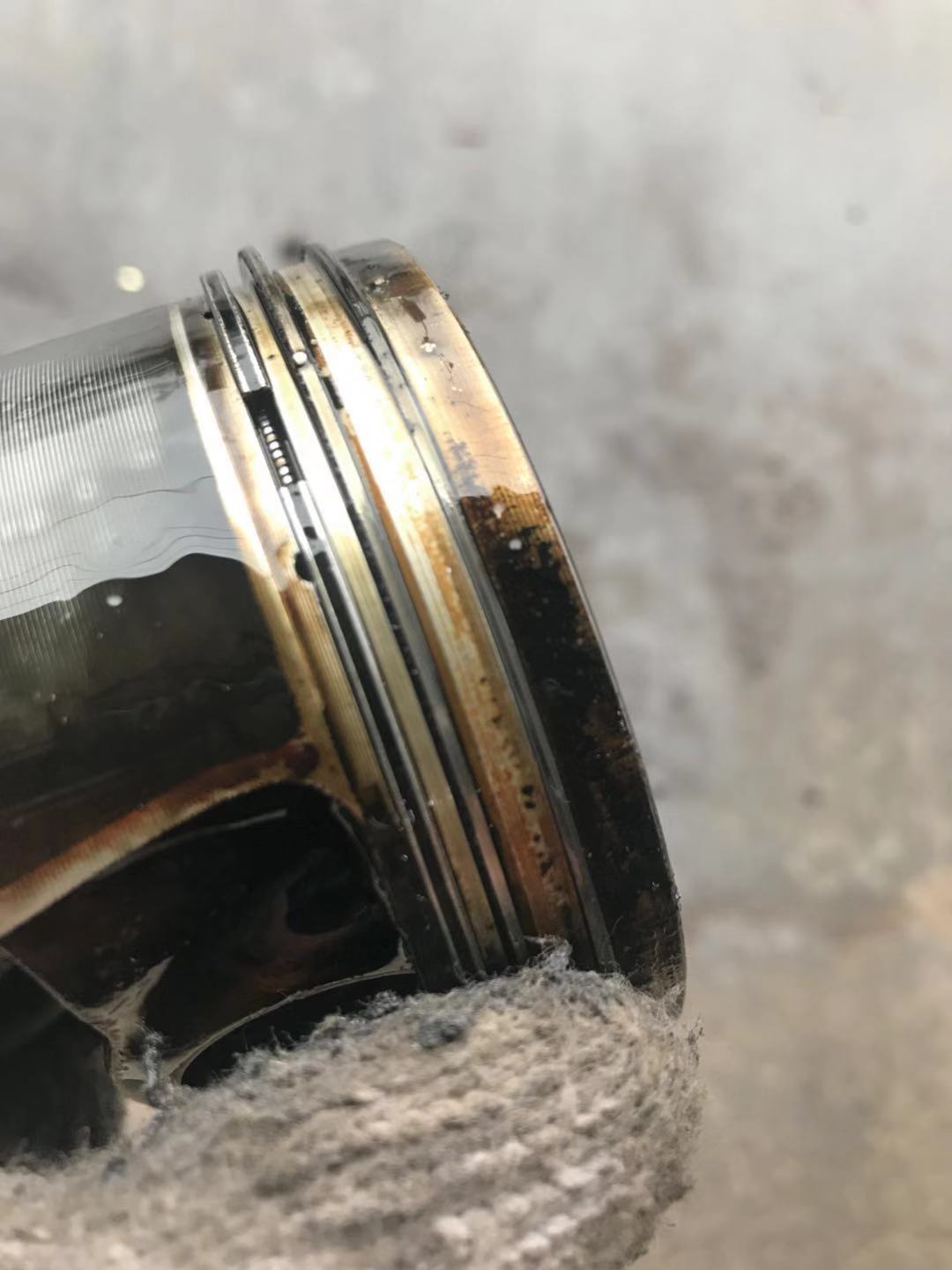 2020奥迪q3烧机油吗,奥迪q3烧机油彻底修复