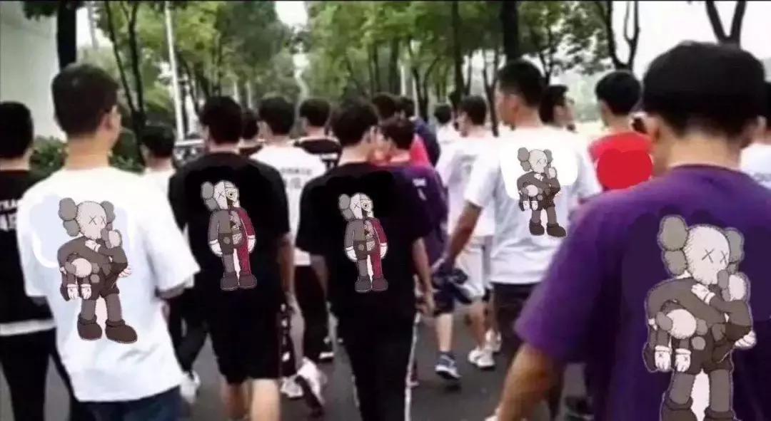 优衣库联名t恤有哪些,优衣库哆啦a梦联名t恤货号