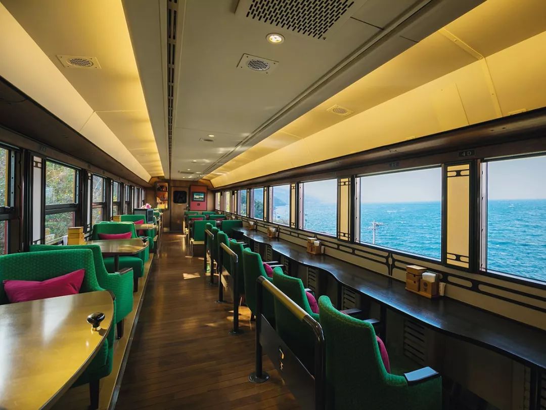 在日本坐火车是什么感觉,在日本坐火车是什么体验