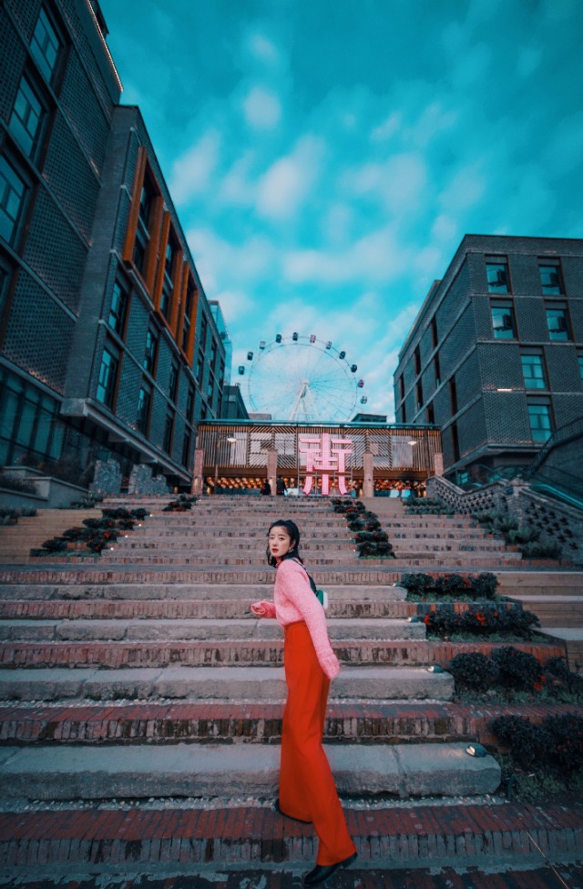 老街顶楼,老街玩摩天轮