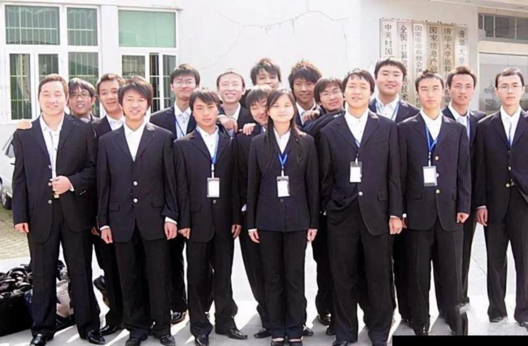 曹晓洁上的是什么专科学校,最牛专科生曹晓洁