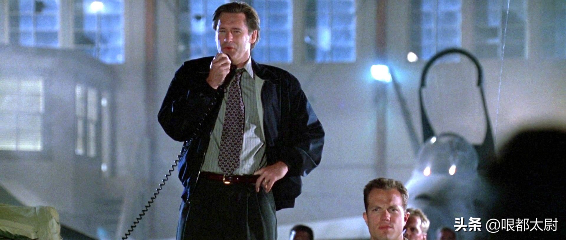 模仿24年前老电影，特朗普玩换脸视频！却被网友恶搞：僵尸*攻围**