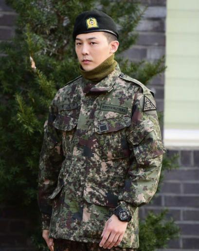 老佛爷无比青睐的男人回来了，权志龙退伍，你准备好为他花钱了吗