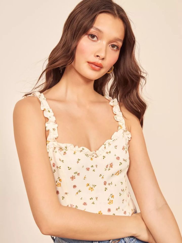 轻奢高级感吊带背心,时尚肩带吊带背心热销第一名