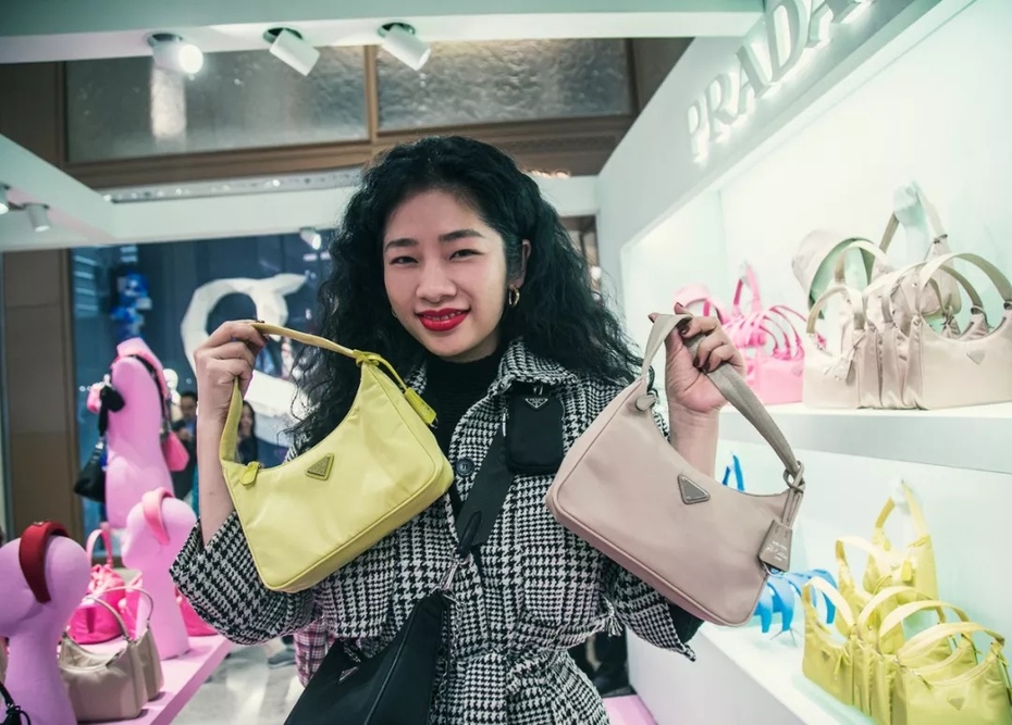 各种各样的名牌包包,千奇百怪的包包