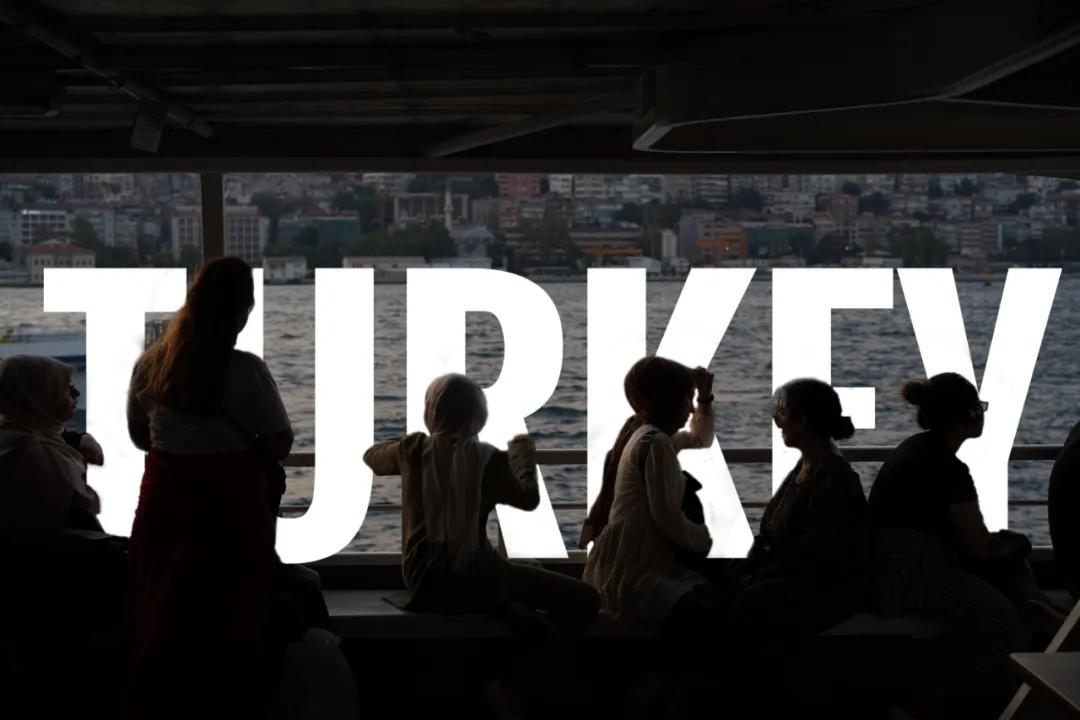 在手机上，如何给视频做一段电影质感的片头或封面？|视频基本功