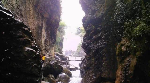 四川大渡河峡谷国家地质公园 (四川中江羚羊峡谷)