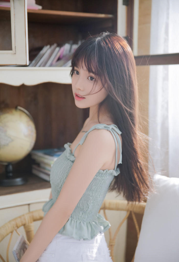 怎么跟女生聊天开场白最新,怎么和女生聊天用简单的话开场