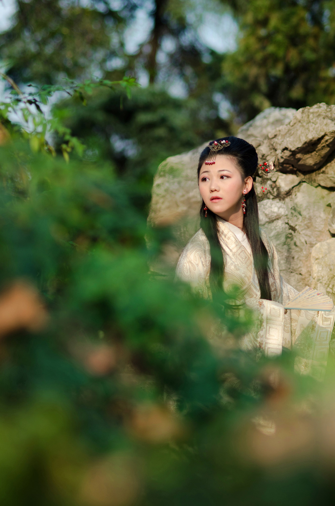 尼康d7000和手机拍照哪个清晰,尼康相机推荐新手入门d7000