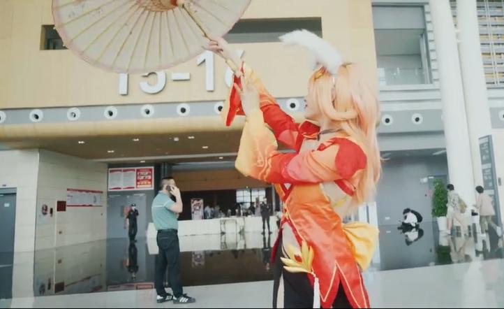 当天刀手游遇上剑三！秀秀和香香吃瓜，双五毒的样子不就是我吗？