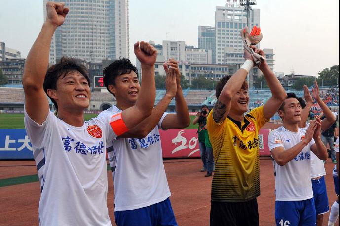 历经15年的拼搏进取，这支平民小球会重返中国职业足球最高舞台！请看延边职业足球风云录（连载36）