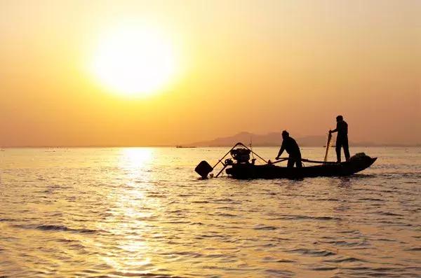 中国十大湖泊最美景点,十大风景最美的湖泊排行榜