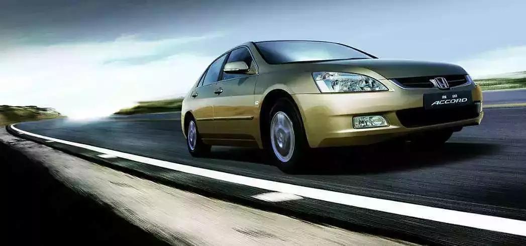 开了十年的君威要不要卖,开了两万公里的君威还能卖多少钱