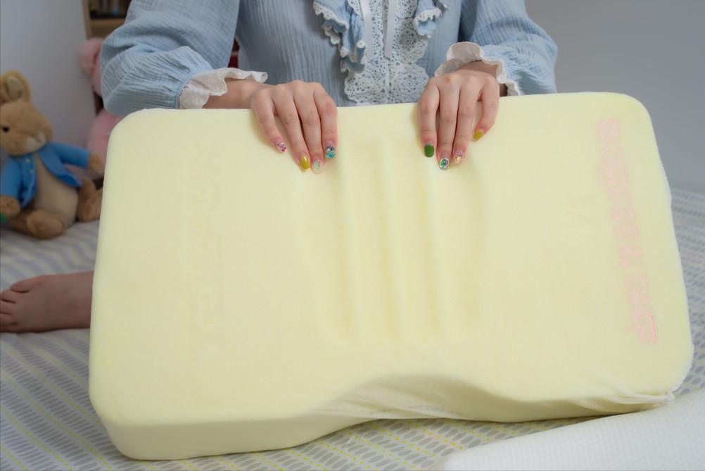 怎么选择适合自己的颈椎枕头,怎么选适合脖子的枕头