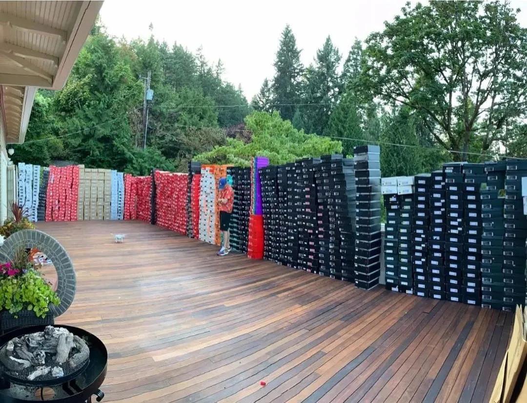 Nike高管以权谋私，儿子竟是“最强鞋贩”