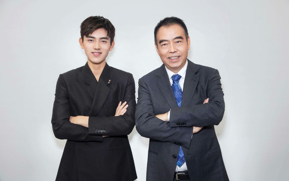 肖战王一博夏日限定图 (肖战王一博是夏季限定吗)