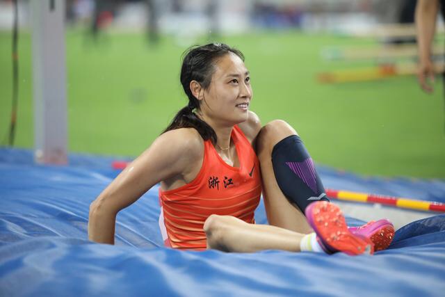 苏炳添十次破十秒的比赛图片,苏炳添第一次打破世界纪录