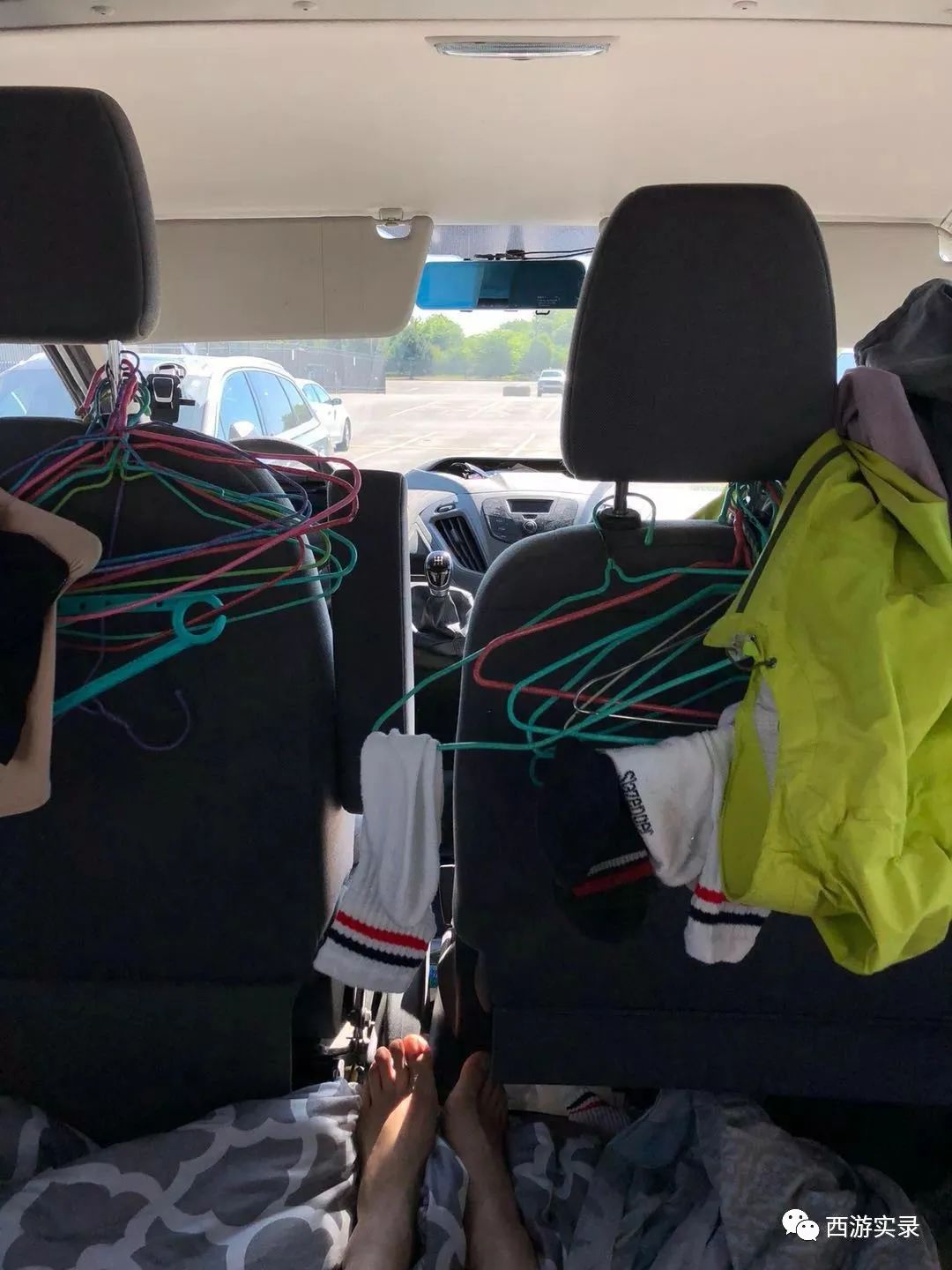 美国人给我准备了进门饺子上路面