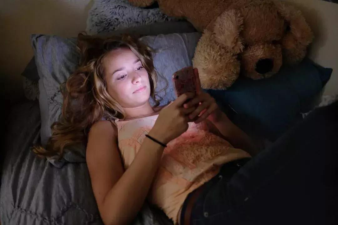 如何引导孩子正确使用手机,孩子手机上瘾叛逆怎么办