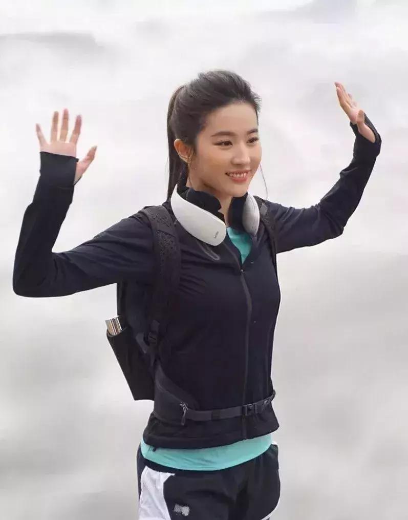 夏季的防晒衣真时尚,夏日防晒一定要选好装备