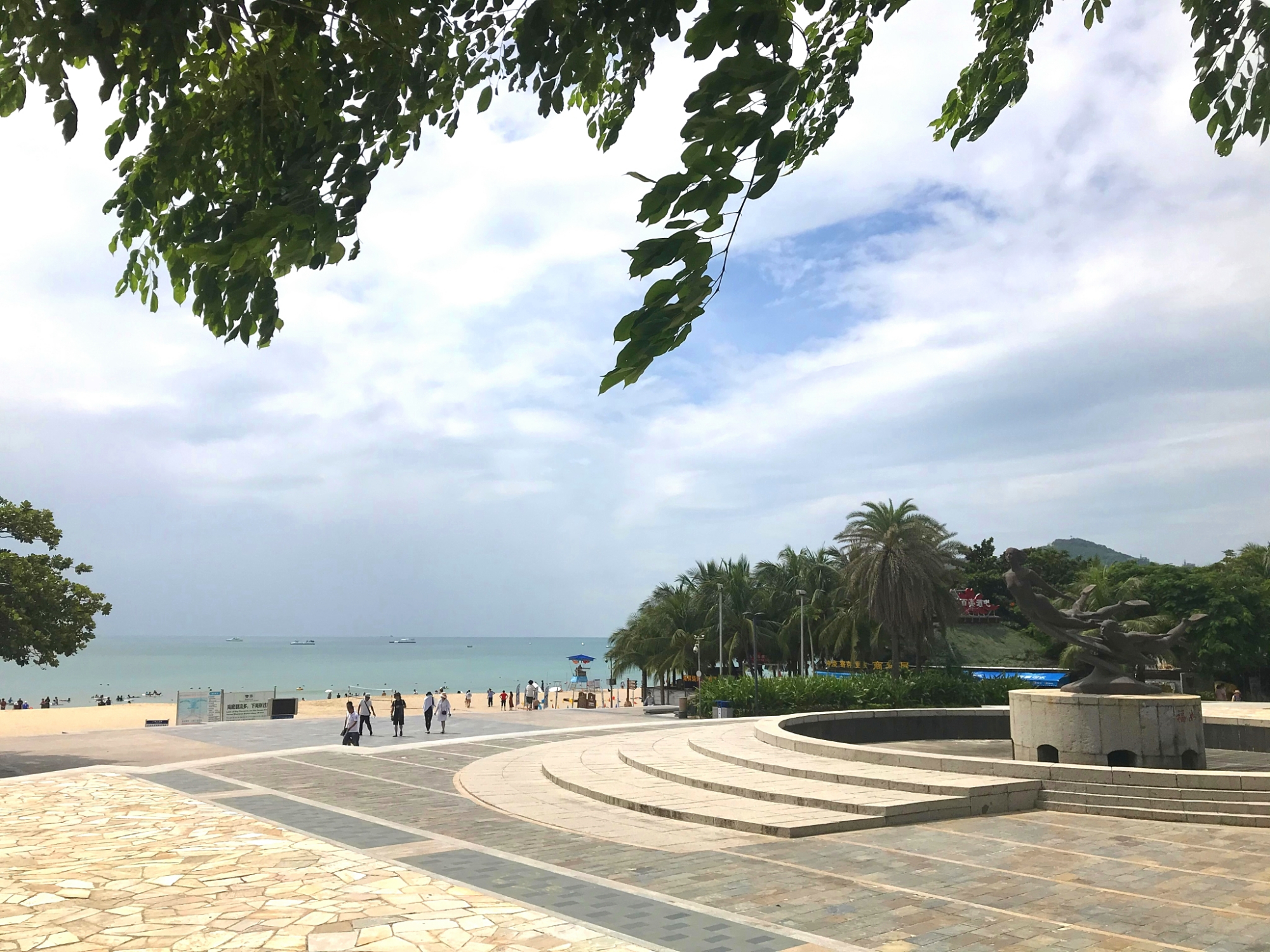 再次遇到鸡腿姑娘,偶遇鸡腿姑娘