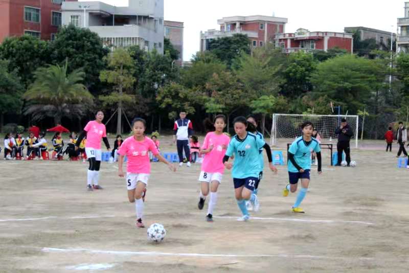 洪窟小学2021足球比赛,洪塘小学体育节足球比赛