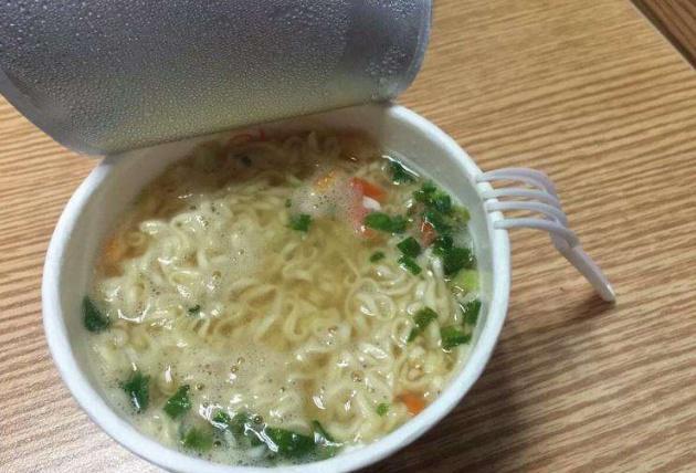 为什么泡面能在国外卖出天价,日本天价泡面